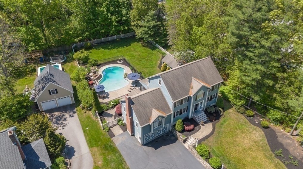 108 Franklin St, Reading MA 01867-1027 exterior