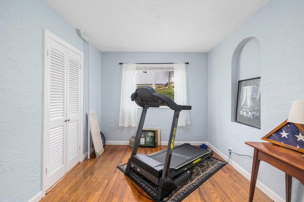 31 Tyson Rd, Worcester MA  01606-1124 exterior