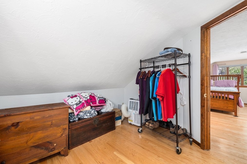 31 Tyson Rd, Worcester MA  01606-1124 exterior