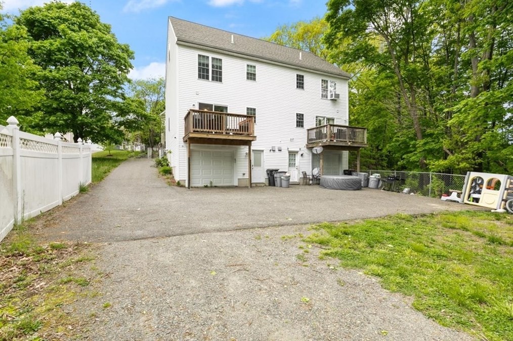 26 Ashworth Ter, Haverhill MA  01832-4620 exterior