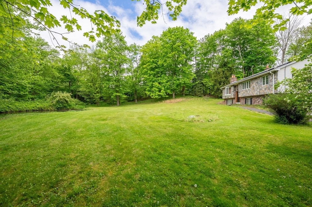 810 Birnie Ave, West Springfield MA  01089-4404 exterior