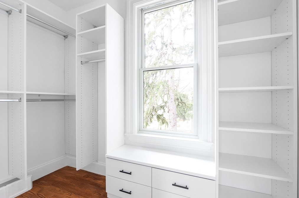 414 Waltham St, Newton MA 02465-1934 exterior