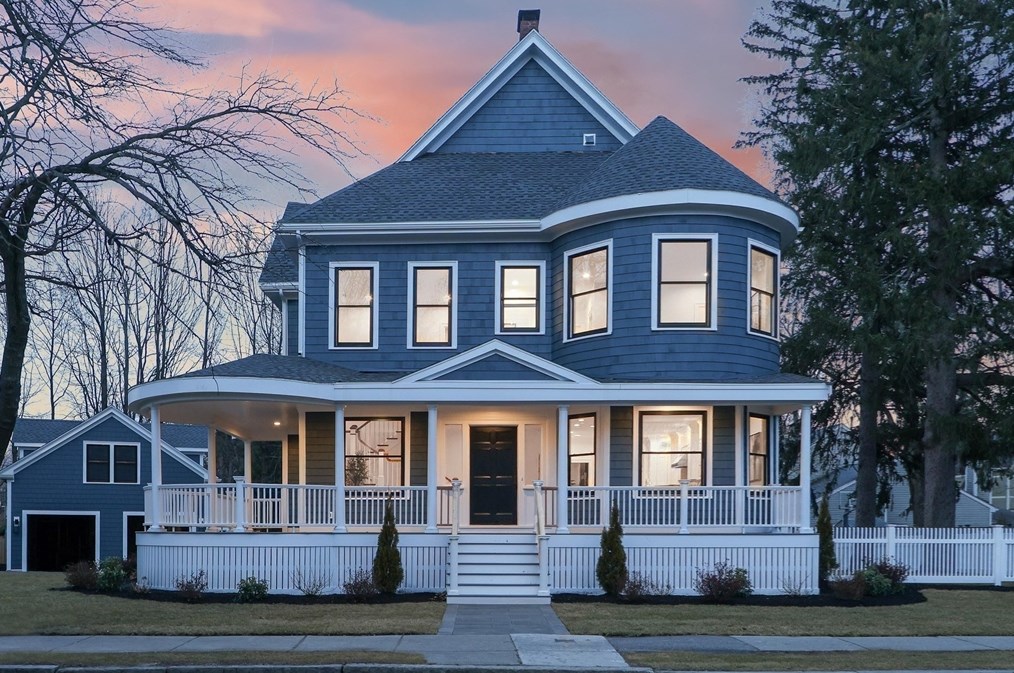 414 Waltham St, Newton MA  02465-1934 exterior