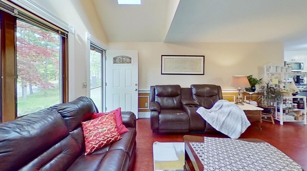 375 School St, Pembroke MA 02359-3613 exterior