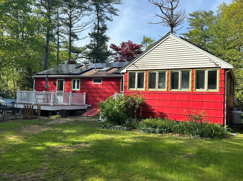 375 School St, Pembroke MA 02359-3613 exterior