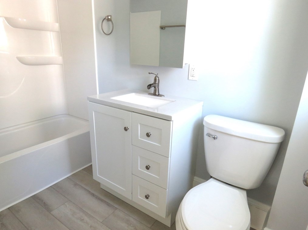 484 Temple St, Whitman MA  02382-1078 exterior