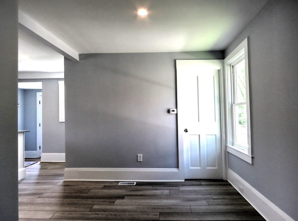 484 Temple St, Whitman MA  02382-1078 exterior