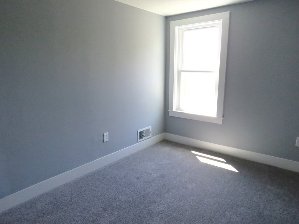 484 Temple St, Whitman MA  02382-1078 exterior