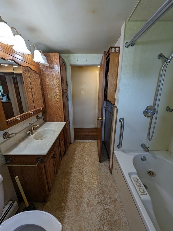 97 Hebron Ave, Seekonk MA 02771-2101 exterior