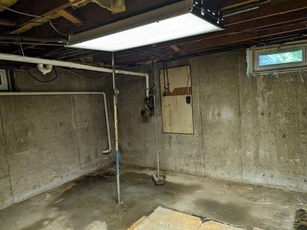 97 Hebron Ave, Seekonk MA 02771-2101 exterior