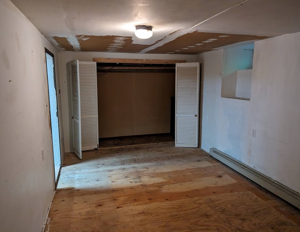 97 Hebron Ave, Seekonk MA 02771-2101 exterior