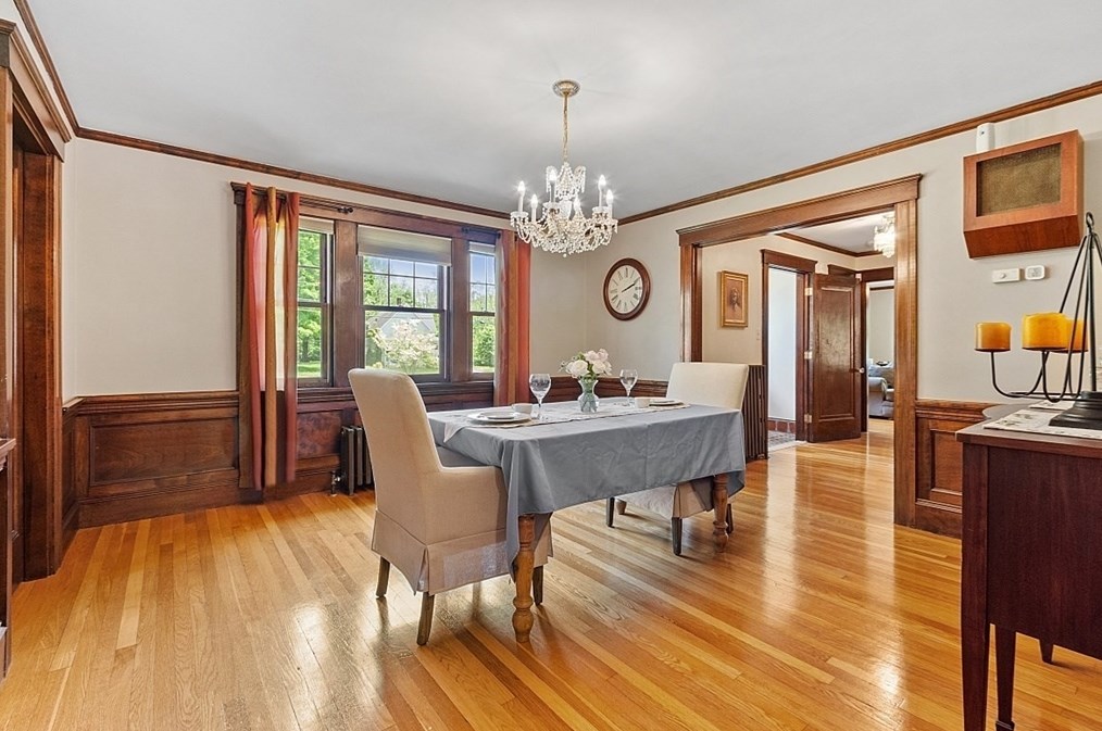 661 Grove St, Worcester MA 01605-2600 exterior