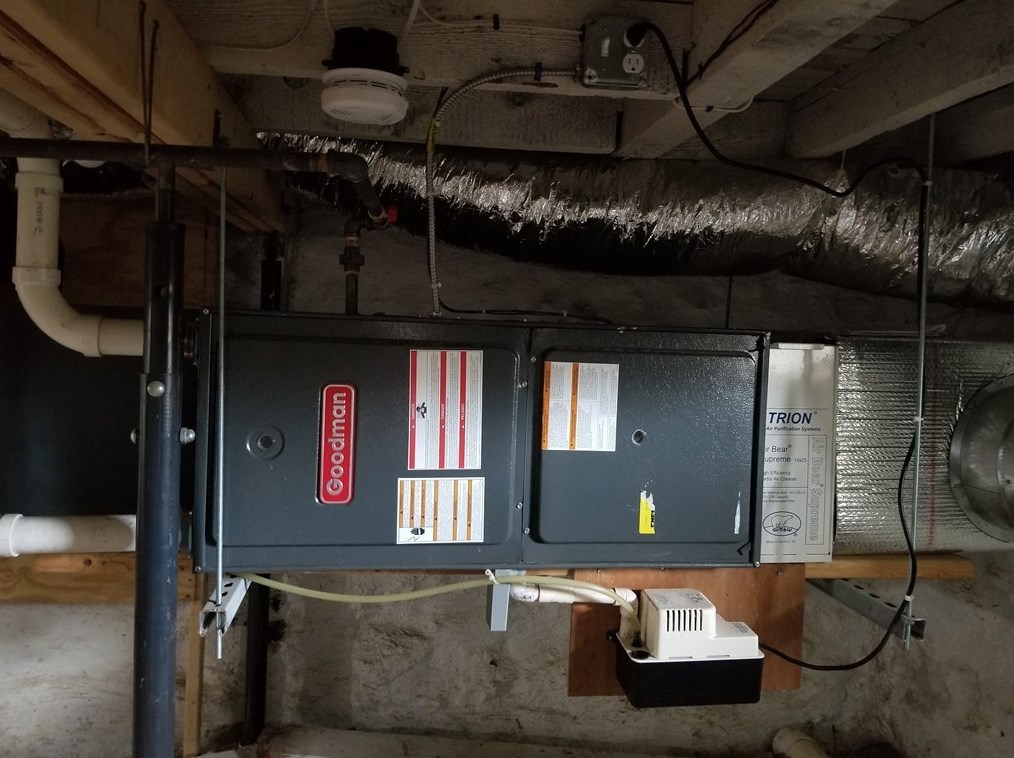 22 Bardsley St, Fall River MA  02723-4002 exterior