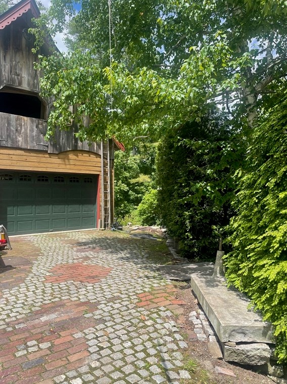 11 Samuel Dr, Royalston MA 01331-9477 exterior