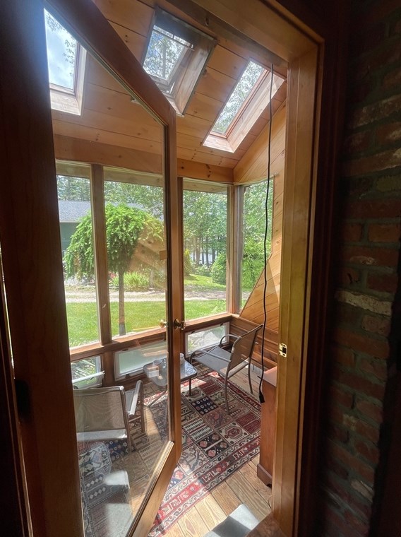 11 Samuel Dr, Royalston MA 01331-9477 exterior