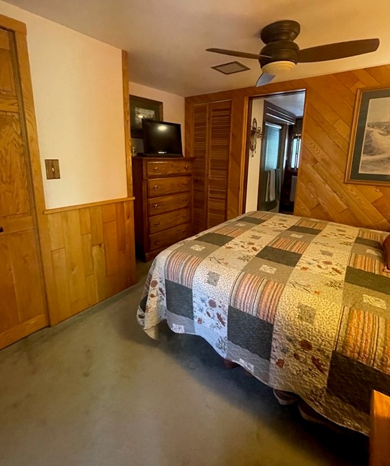 11 Samuel Dr, Royalston MA 01331-9477 exterior