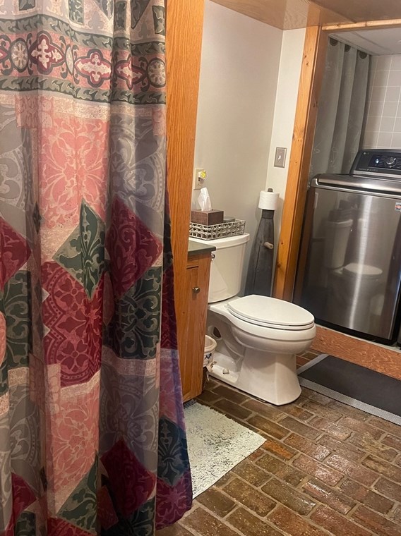 11 Samuel Dr, Royalston MA 01331-9477 exterior