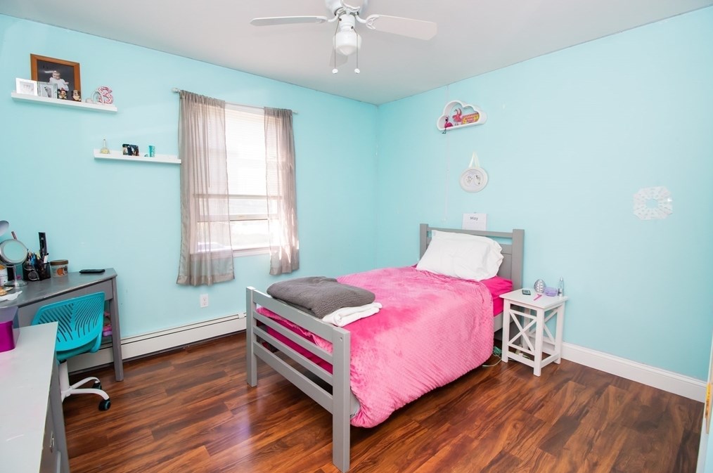 361 Huttleston Ave, Fairhaven MA 02719-3115 exterior