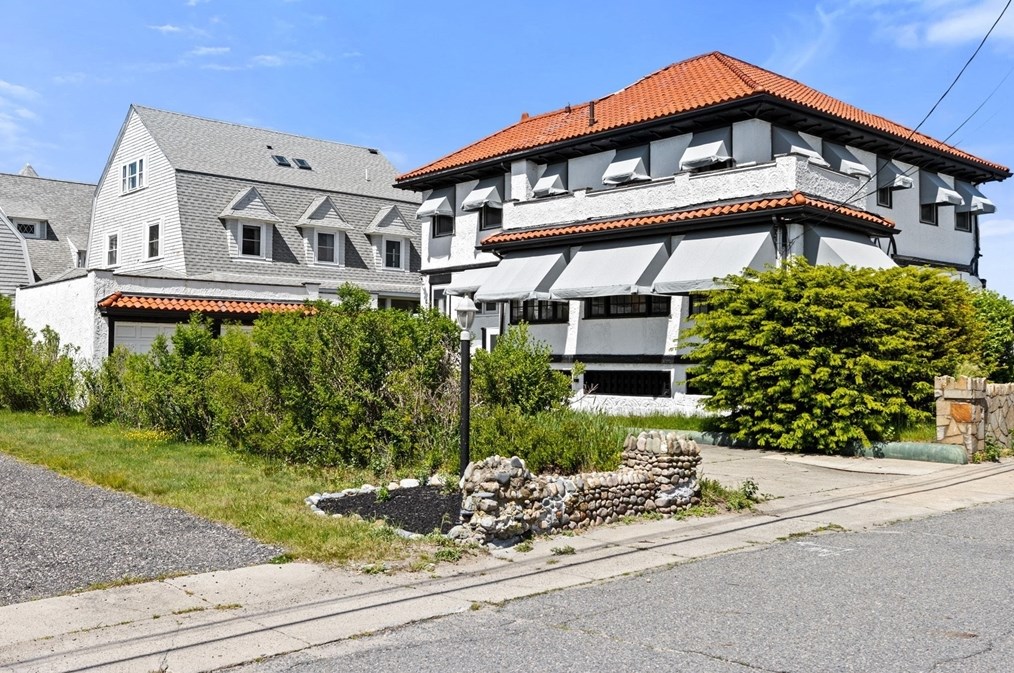 267 Bch Ave, Hull MA 02045-2701 exterior