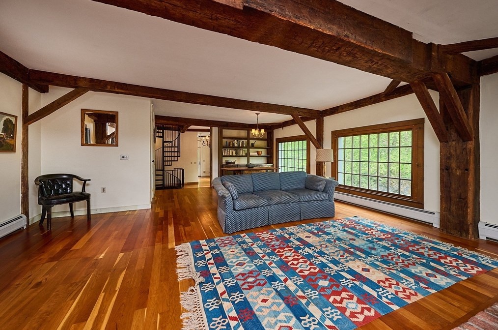 576 Shelburne Fls Rd, Conway MA 01341-9701 exterior