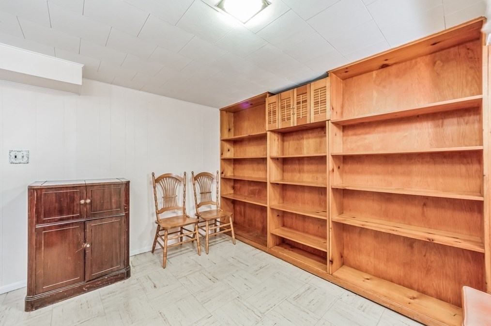 37 Bowdoin St, Lawrence MA 01843-2109 exterior