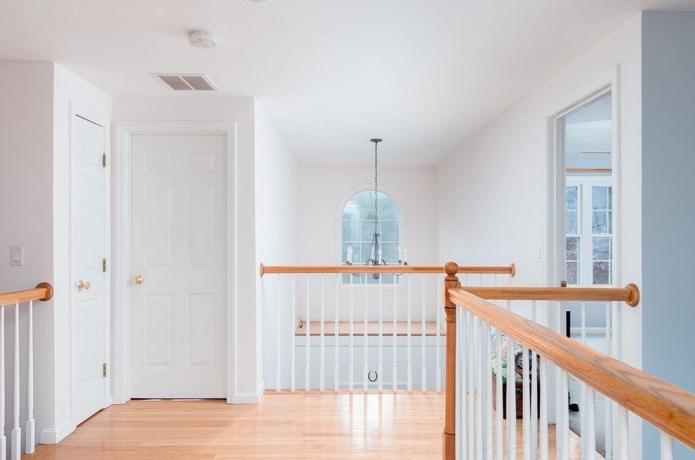 91 Elmshade Dr, Uxbridge MA 01569-1693 exterior