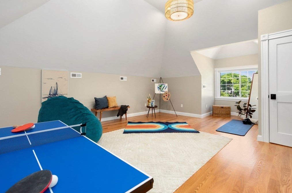 91 Dodge St, Beverly MA 01915-1712 exterior