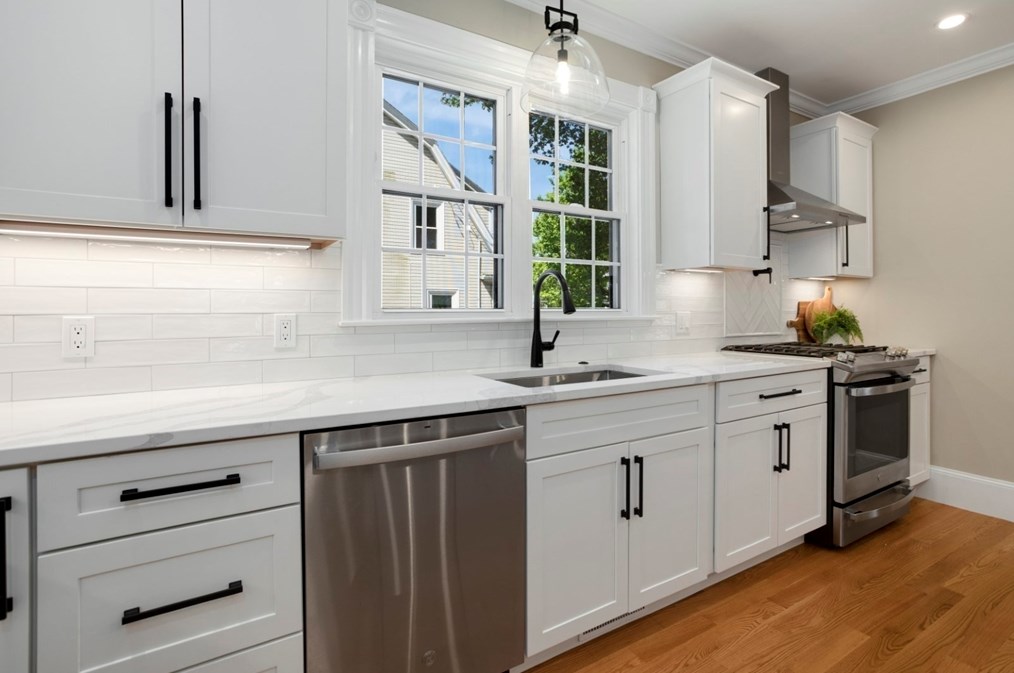 91 Dodge St, Beverly MA 01915-1712 exterior