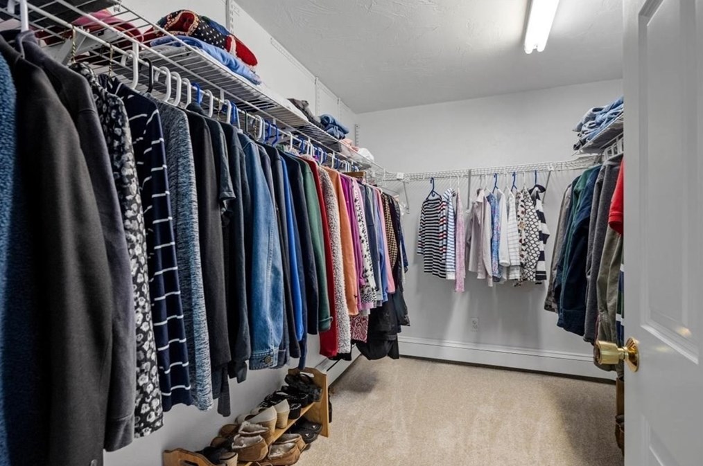 17 Squirrel Hl Ln, Hingham MA exterior