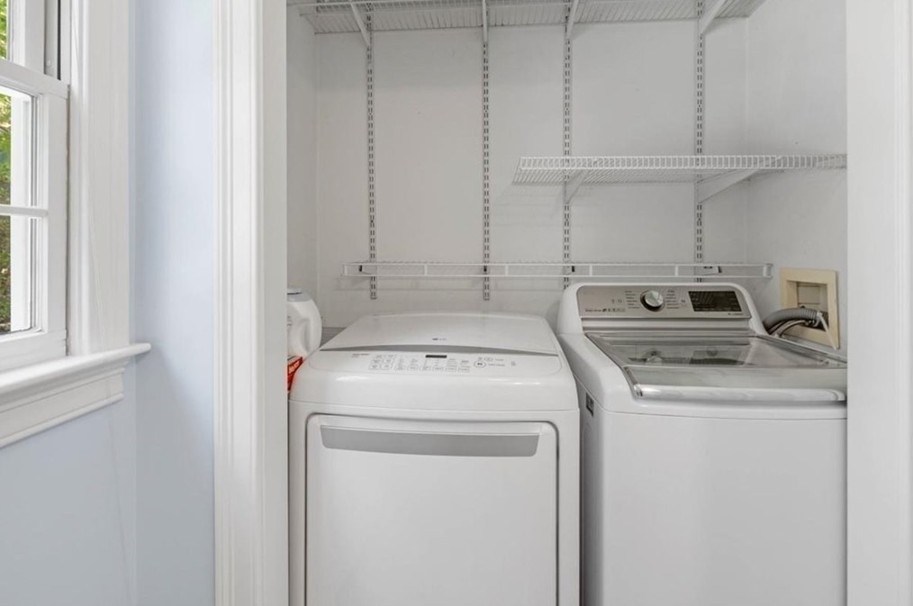 17 Squirrel Hl Ln, Hingham MA exterior