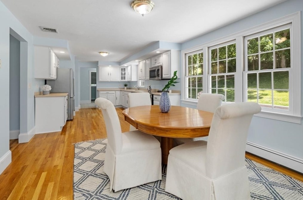 17 Squirrel Hl Ln, Hingham MA exterior