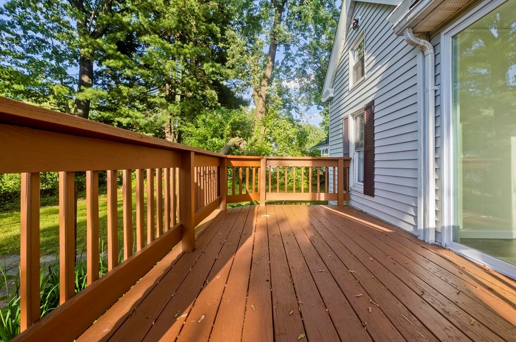 1350 Wilbraham Rd, Springfield MA  01119-2637 exterior