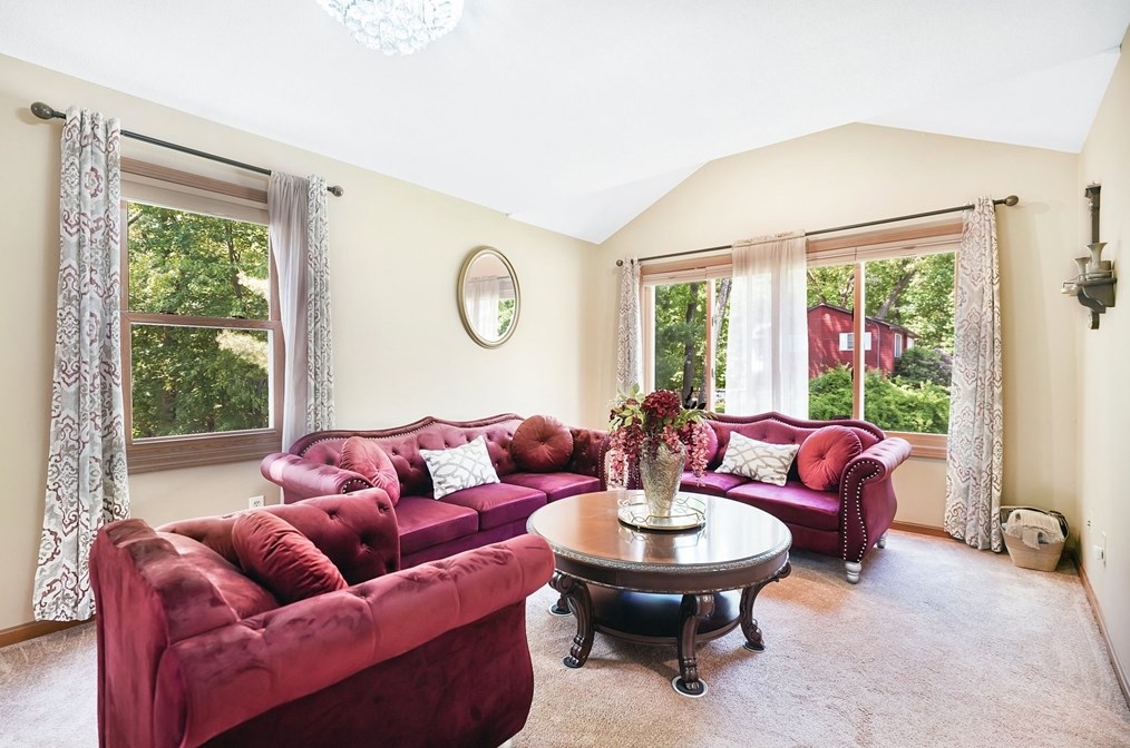 5 Flower St, Springfield MA  01118-2327 exterior