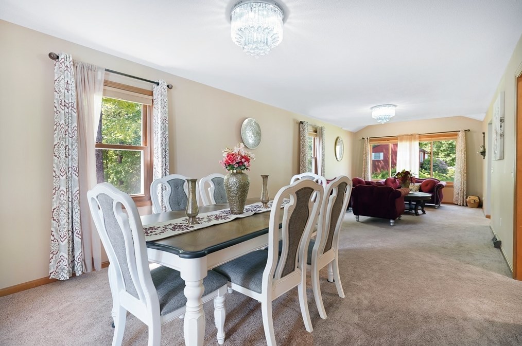 5 Flower St, Springfield MA  01118-2327 exterior