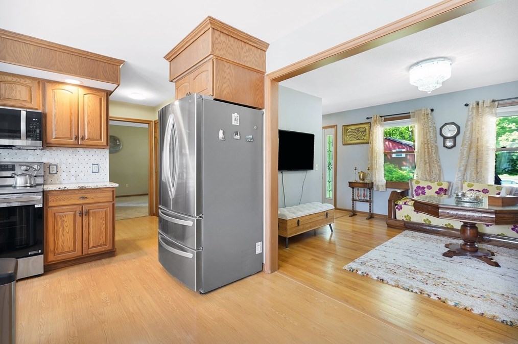 5 Flower St, Springfield MA  01118-2327 exterior