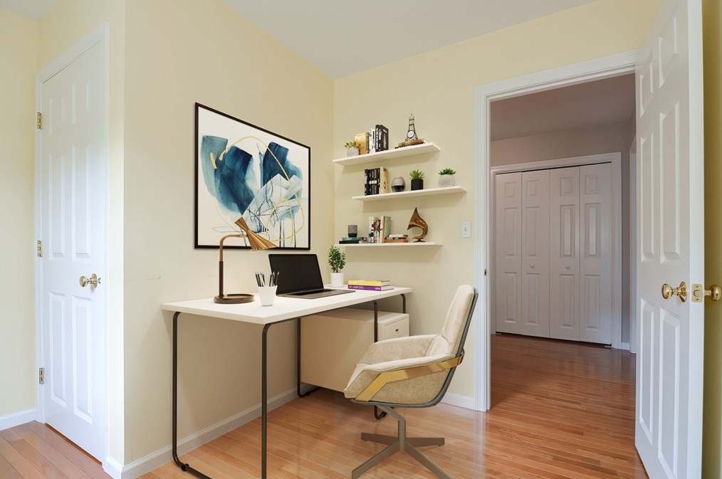 36 Lorraine Metcalf Rd, Franklin MA 02038-3234 exterior