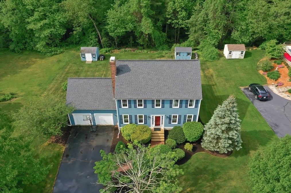36 Lorraine Metcalf Rd, Franklin MA 02038-3234 exterior