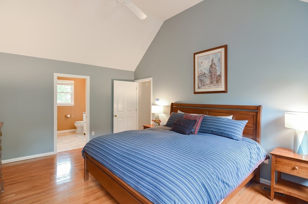 36 Lorraine Metcalf Rd, Franklin MA 02038-3234 exterior