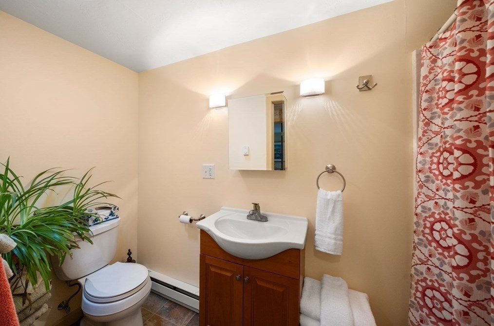 21 Lucys Path, Plymouth MA 02360-6202 exterior