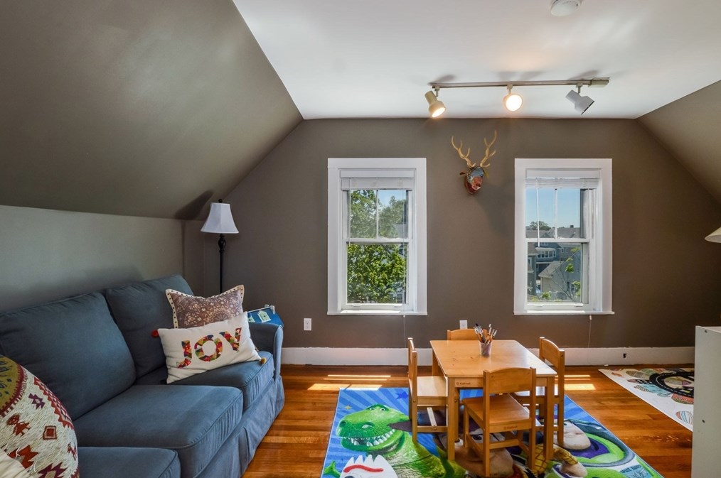 30 Sargent St, Winthrop MA 02152-2805 exterior