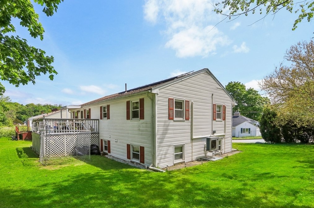 16 Maxdale Rd, Worcester MA 01602-1719 exterior