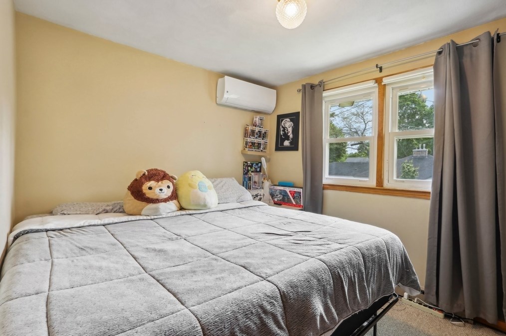 16 Maxdale Rd, Worcester MA 01602-1719 exterior