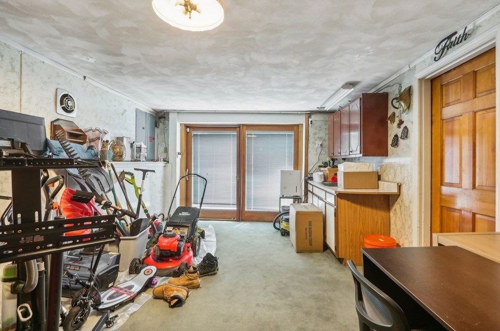 16 Maxdale Rd, Worcester MA 01602-1719 exterior