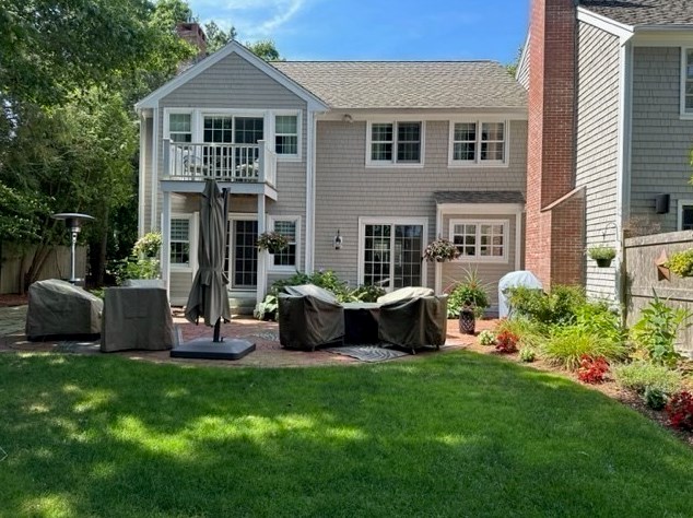 201 Dunrobin Rd, Mashpee MA 02649-3073 exterior