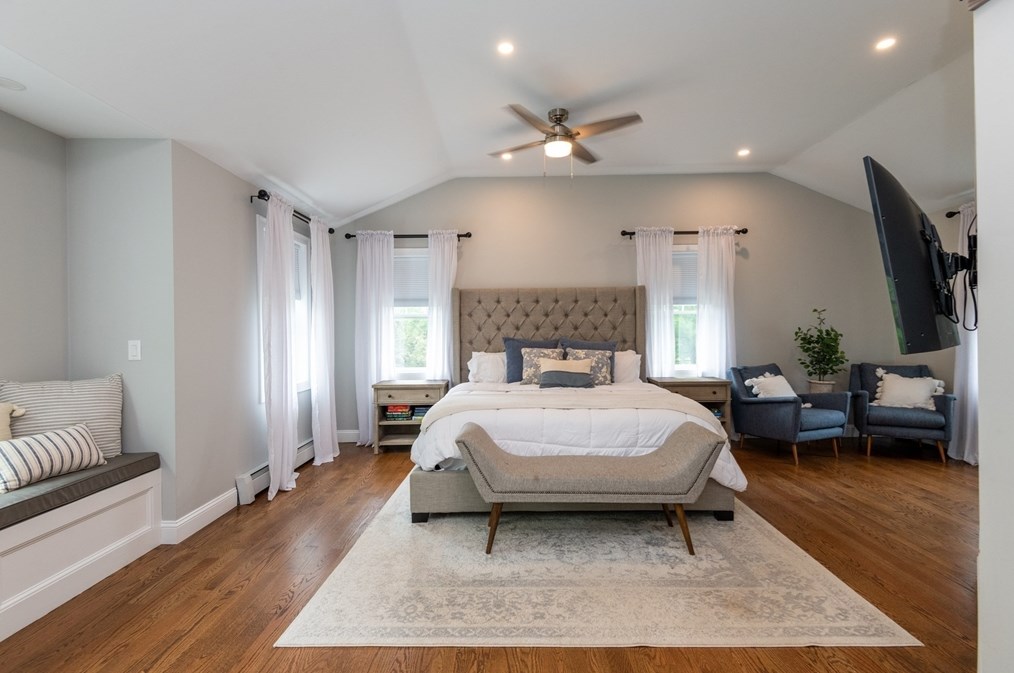 1 Vlg Row, Lynnfield MA 01940-2528 exterior