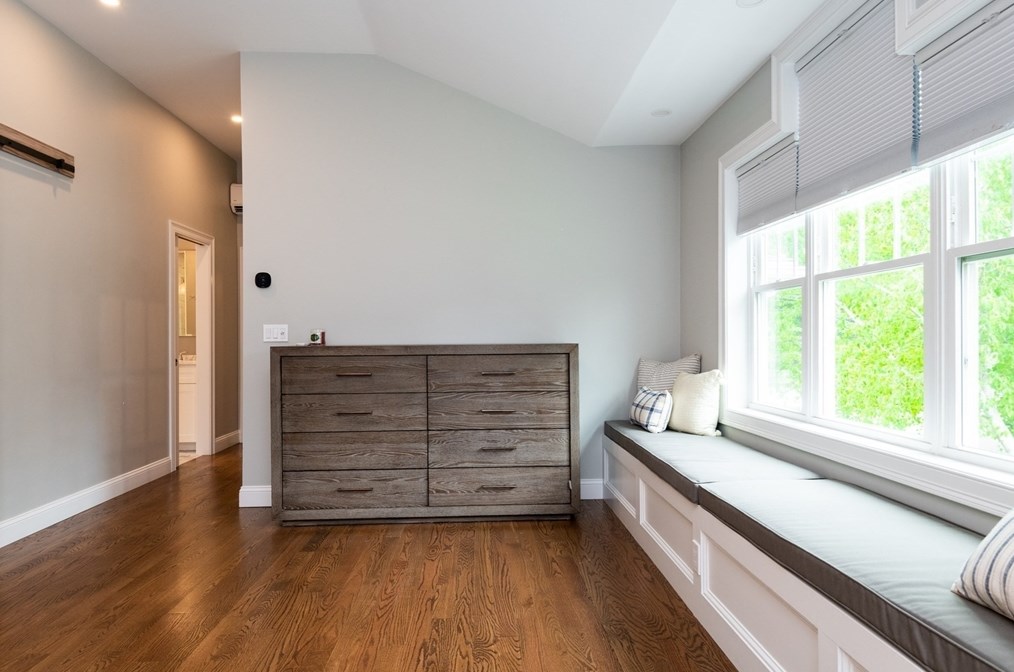 1 Vlg Row, Lynnfield MA 01940-2528 exterior