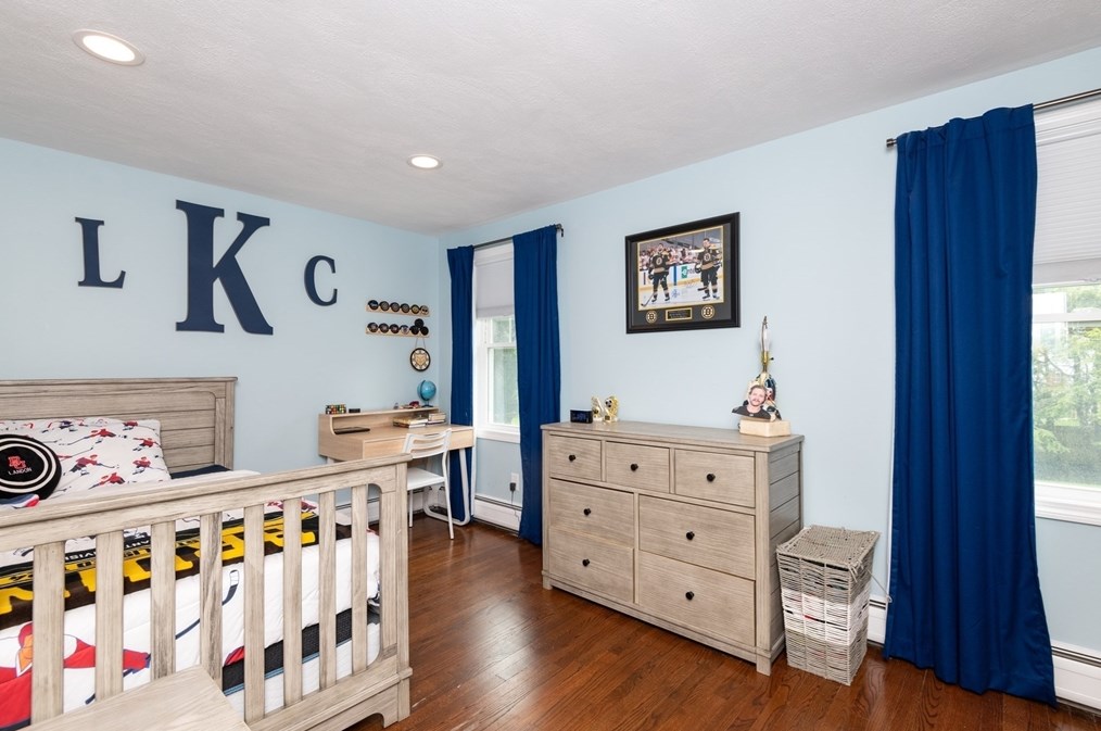 1 Vlg Row, Lynnfield MA 01940-2528 exterior