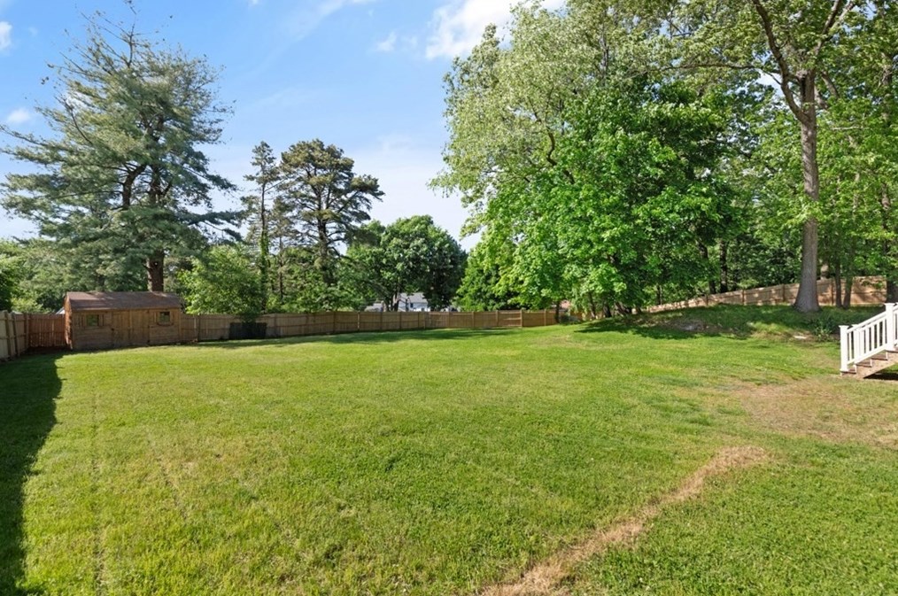 371 Franklin St, Reading MA 01867-1037 exterior