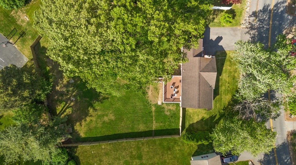 371 Franklin St, Reading MA 01867-1037 exterior