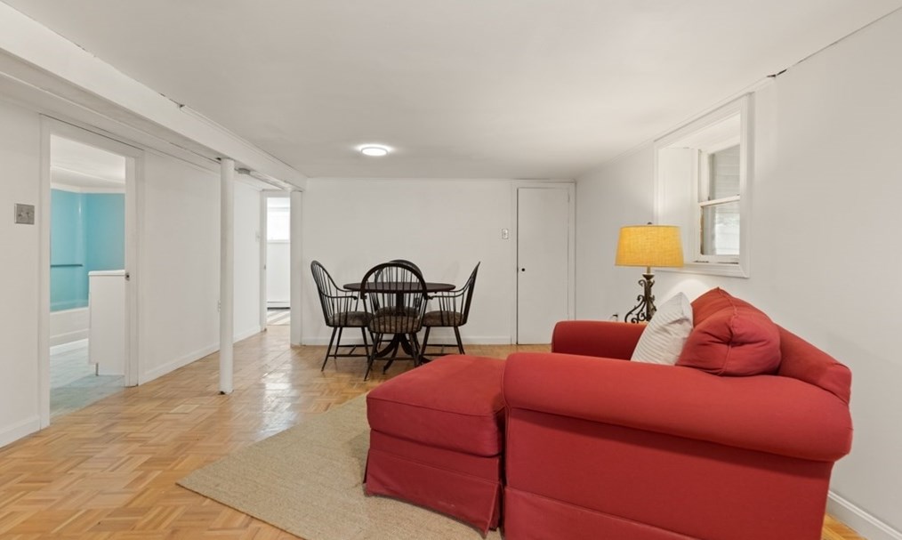 371 Franklin St, Reading MA 01867-1037 exterior